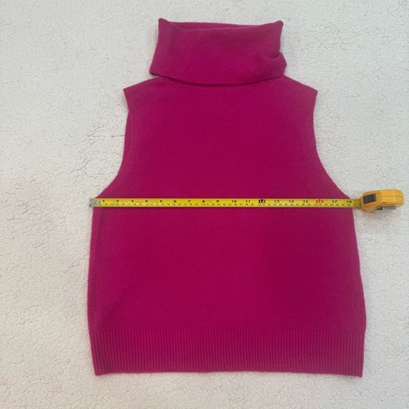 Aritzia Luxe 100% Cashmere Tanning Hot Pink Sleeveless Top Vest Size Small - Picture 8 of 9